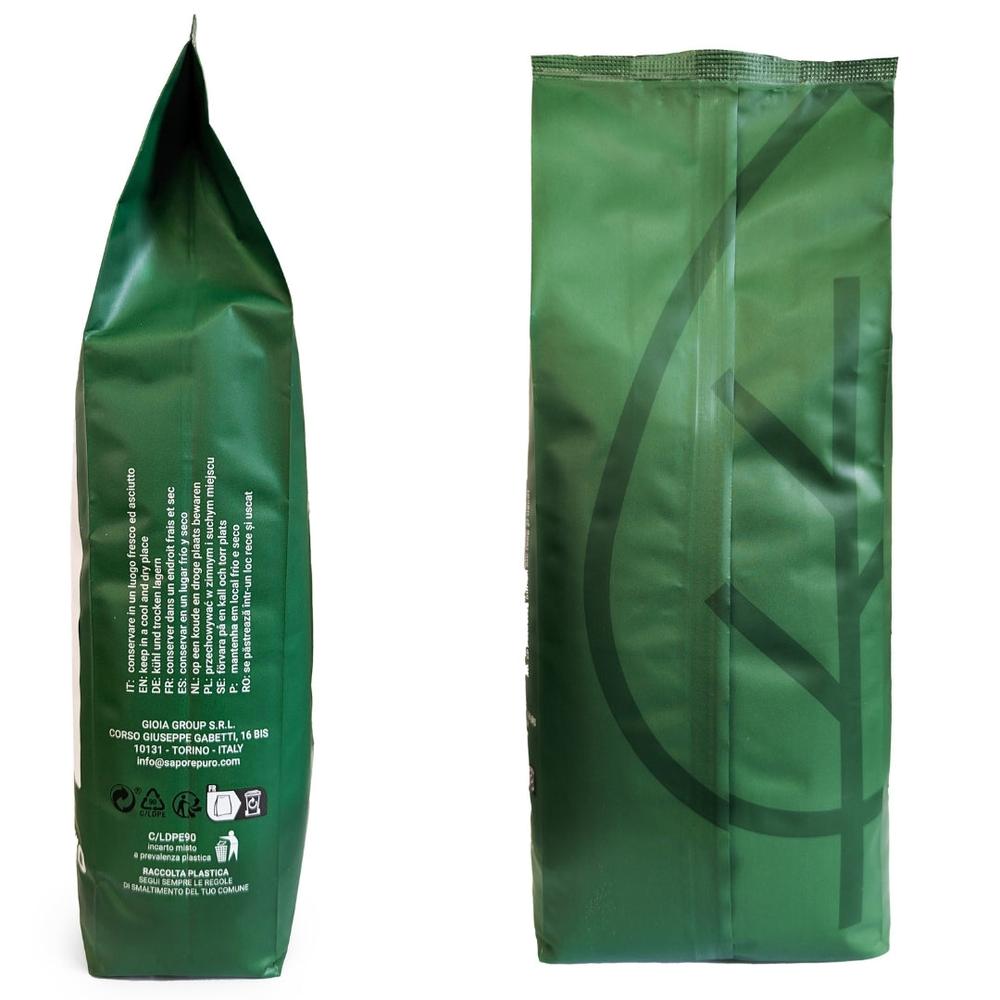 SaporePuro Latte Magro in Polvere 1kg package, EU origin, close-up of the powdered skim milk in a sealed bag.