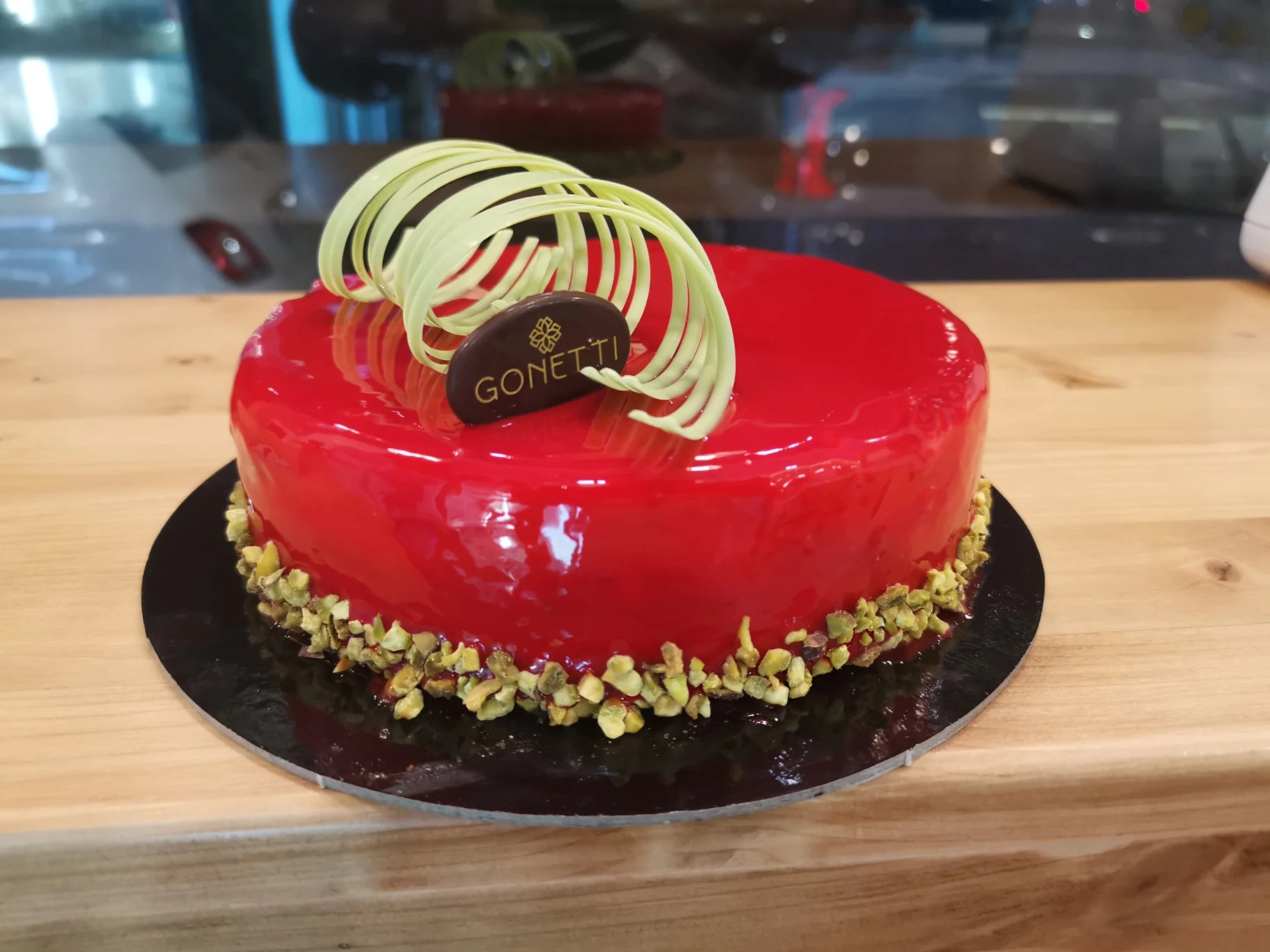 Raspberry Mirror Icing - Quick and Easy Method